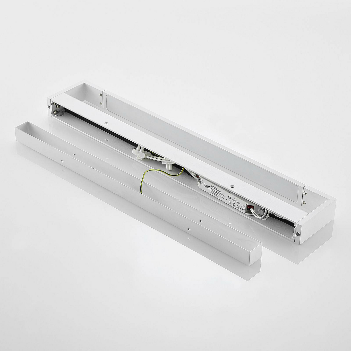 B-grade Arcchio Jora LED wall light, 18 watts, 60 cm, aluminum, white 