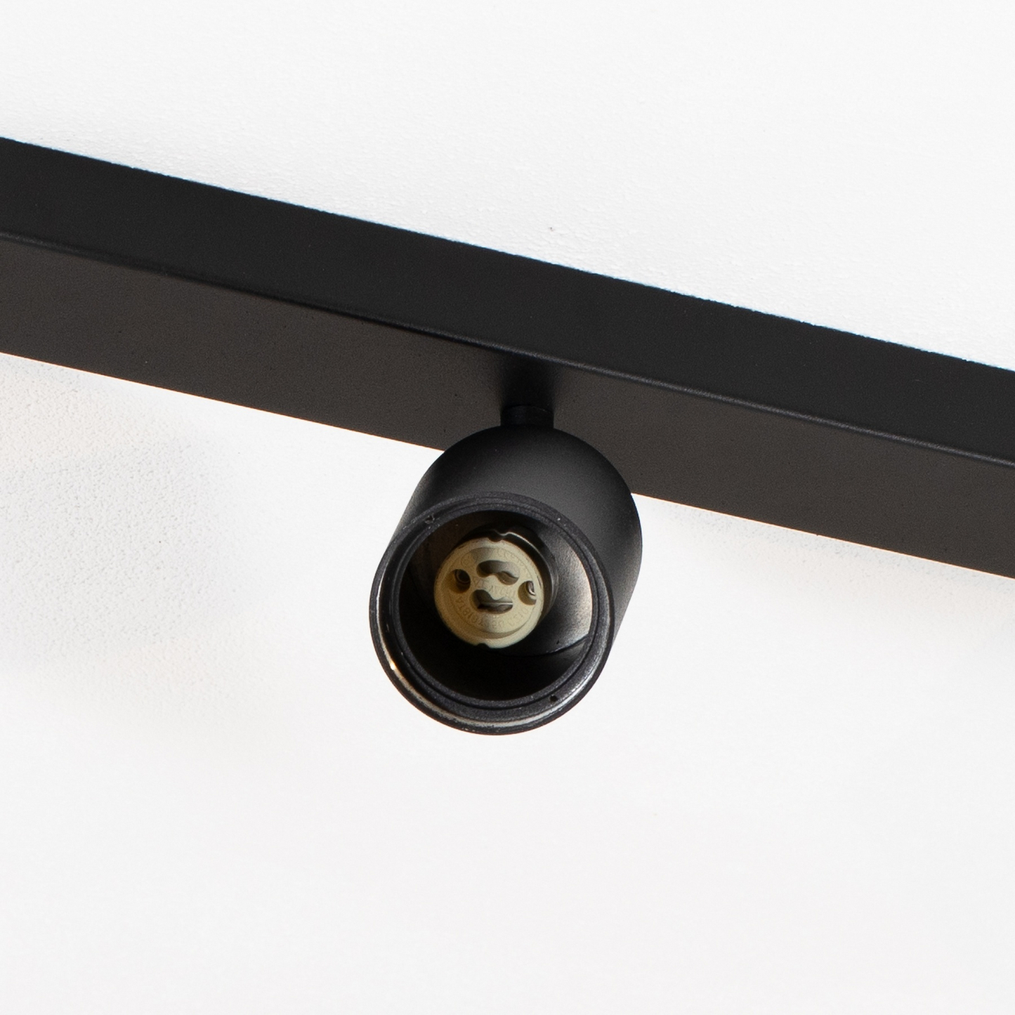 B-flokks Argon loftkastari Sado svart stál stillanleg 3 ljósa langur lampi