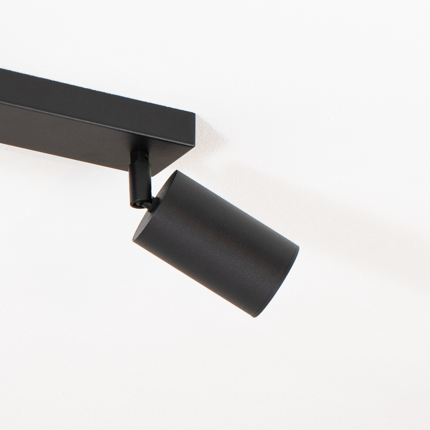 B-flokks Argon loftkastari Sado svart stál stillanleg 3 ljósa langur lampi