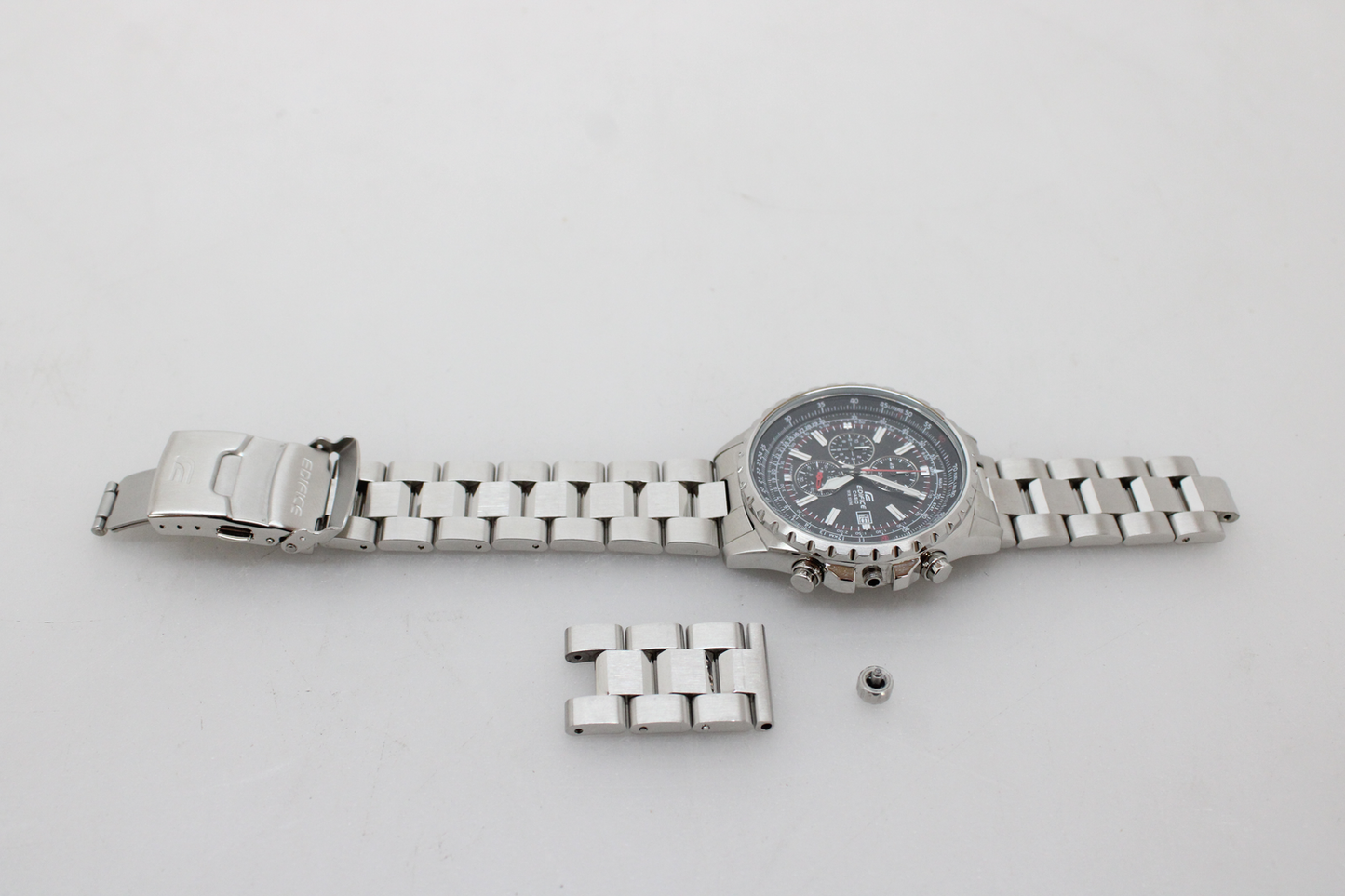 B-flokks Casio úlnliðsúr, hliðrænt úr, karlaúr, ryðfrítt stál, steinefnagler, gölluð vara 