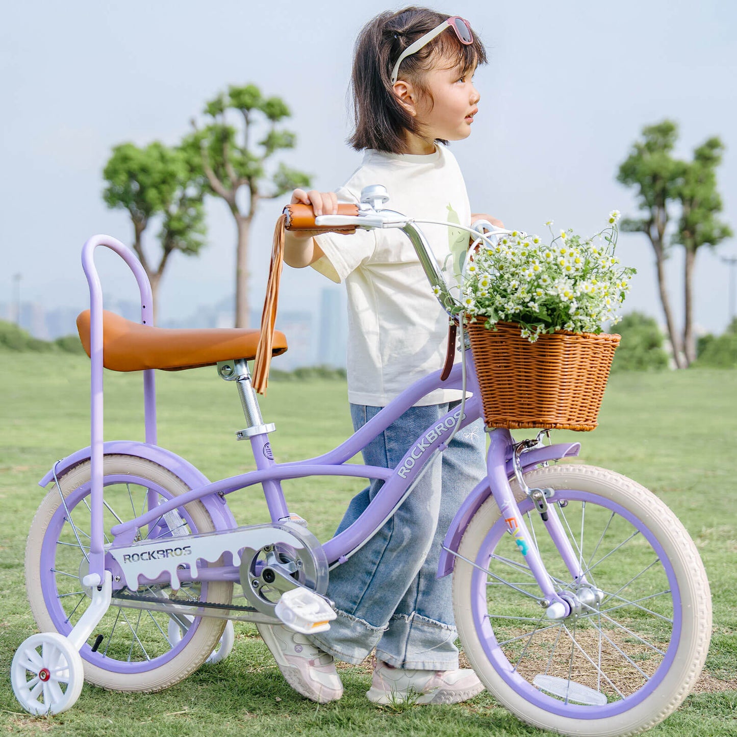LEVO -16'' children's bicycle with training wheels