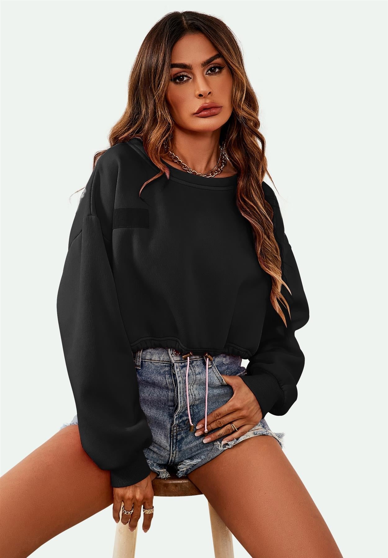 Perfectly Oversized Cropped Sweatshirt In Black 