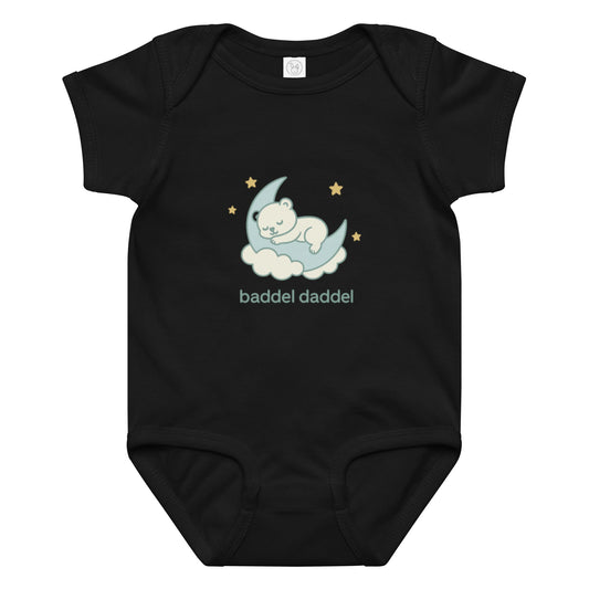 Baby-Body Schlafen Design – Kuschelweich & praktisch im Baddeldaddel Look!