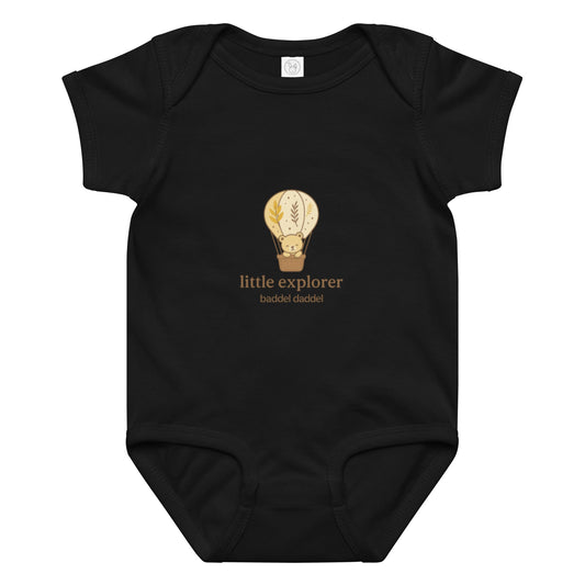 Baby-Body Little Explorer – Für große Abenteuer im Baddeldaddel Design!