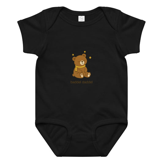 Baby-Body Bär mit Sternen – Traumhaft weich im Baddeldaddel Design!