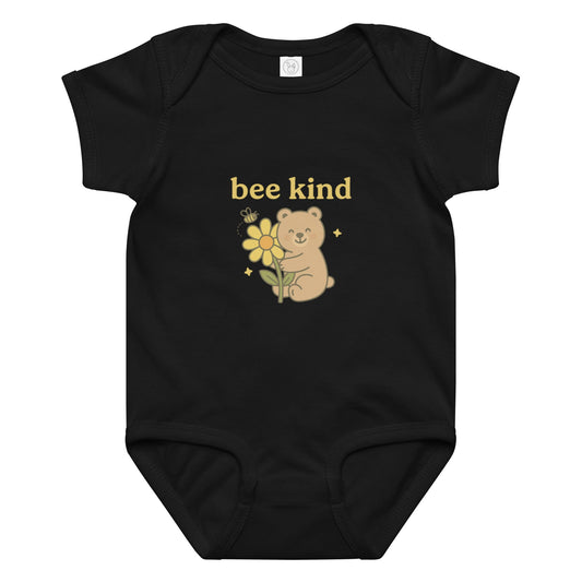 Fröhlich & freundlich – Baby-Body „Bee Kind“ im Baddeldaddel Design