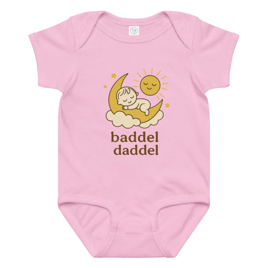 Träum schön, kleiner Schatz – Baby-Body mit Schlafmotiv im Baddeldaddel Design!