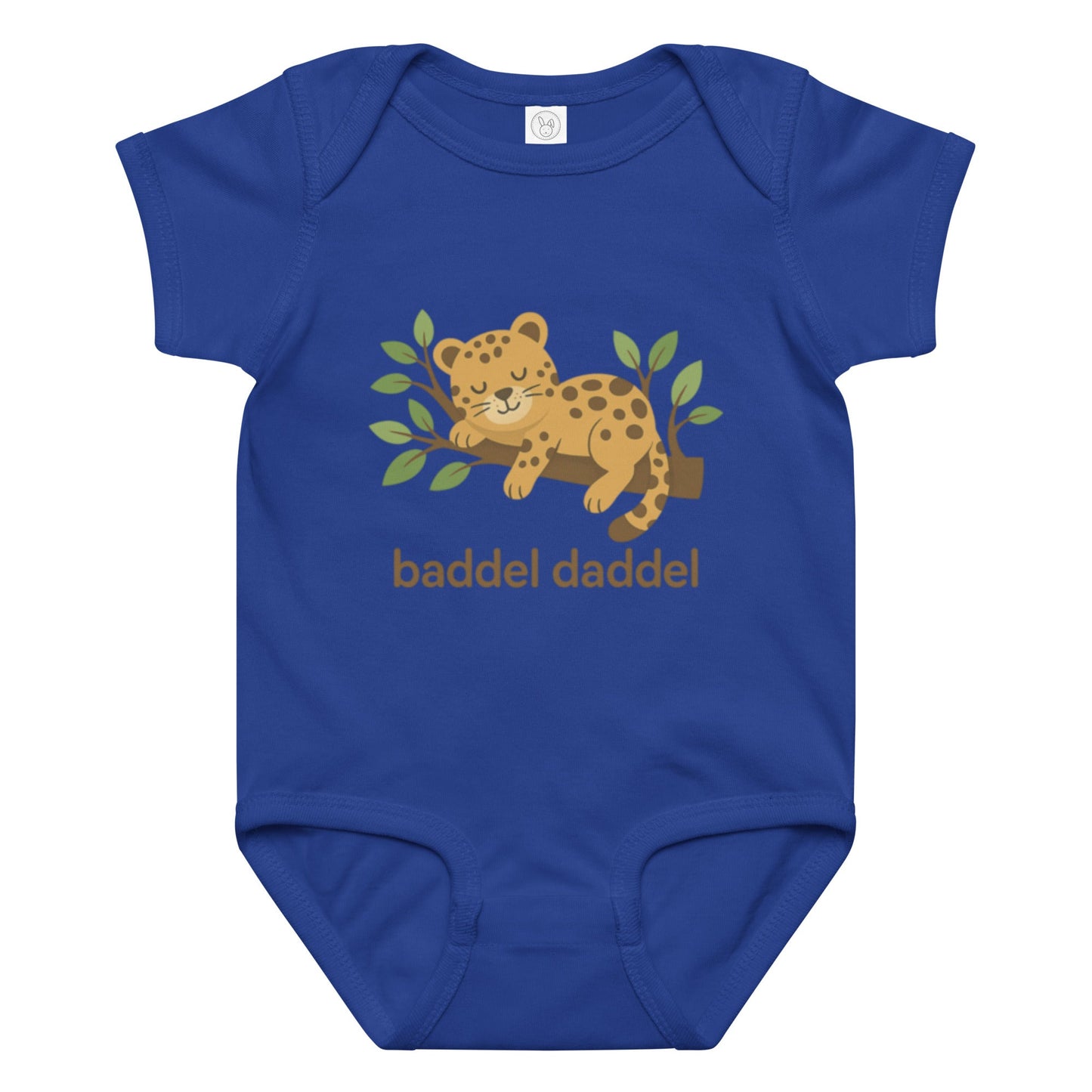 Baby-Body Schlafender Leopard auf Ast – Für kleine Träumer im Baddeldaddel Design!