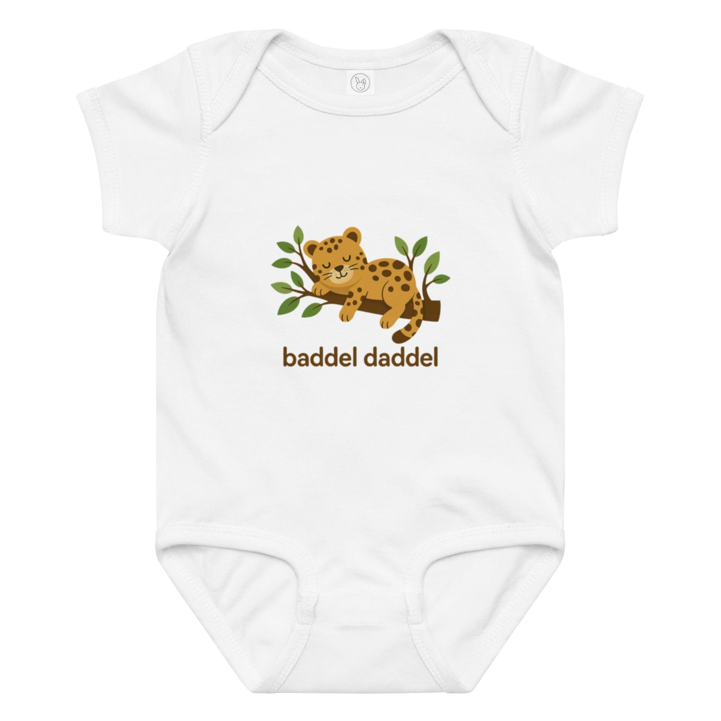 Baby-Body Schlafender Leopard auf Ast – Traumhaft weich im Baddeldaddel Design!