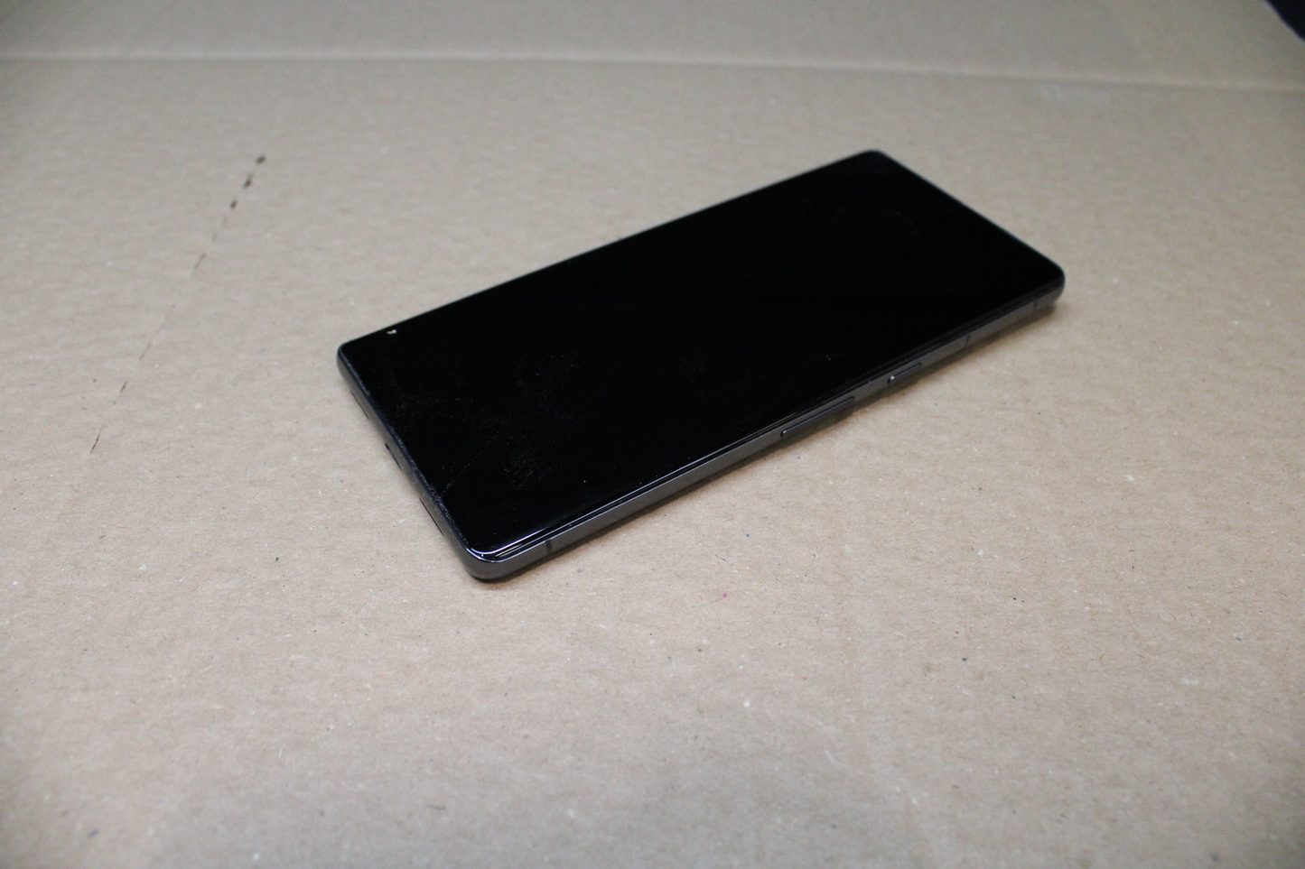 Endurnýjaður Google Pixel 7 Pro snjallsími, 5G, 128GB, 50GB, Android 13. Sjá myndir.