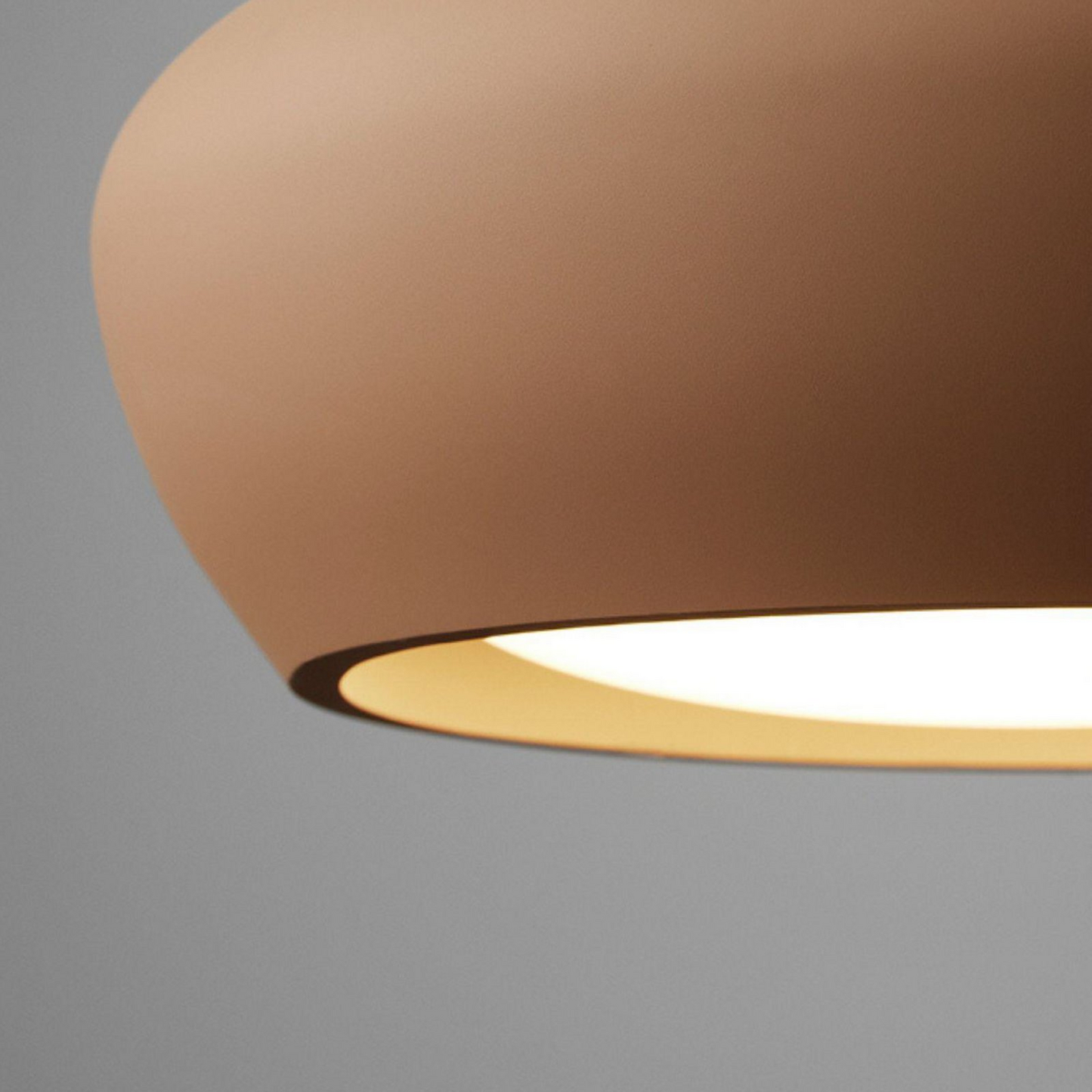 B-flokks Beacon loftljós, Fjord brúnt gips, ø 28 cm, Gx53 loftljós