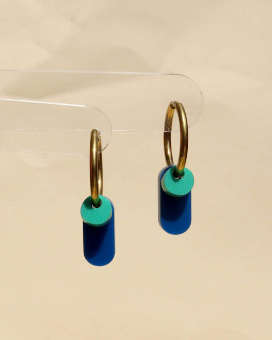 Dopamine Colors Creolen in blau/türkis