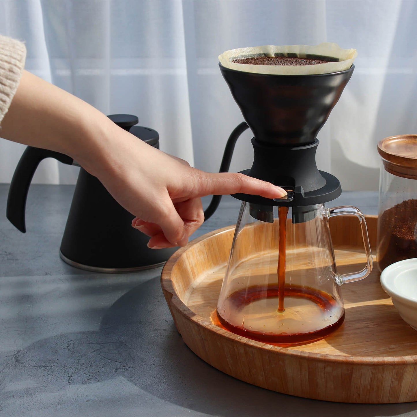 Hario Ceramic Immersion Switch V60-02 – Precision Immersion & Pour-Over Brewer