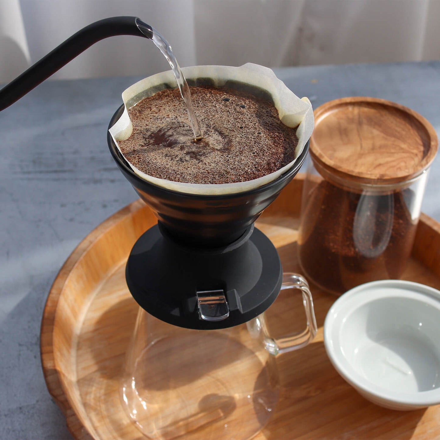 Hario Ceramic Immersion Switch V60-02 – Precision Immersion & Pour-Over Brewer