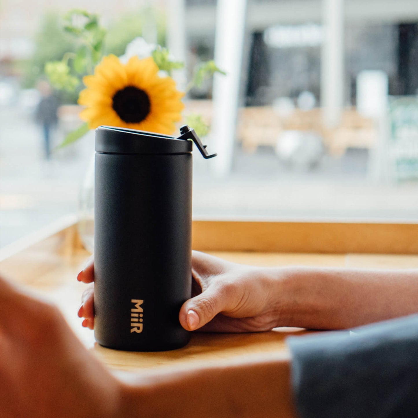 MiiR Flip Traveler – 350ml Thermal Mug for On-the-Go Coffee