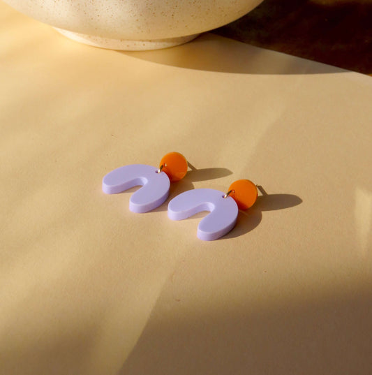 Kleine Orangegelbe Flieder Arch Bogen Ohrringe