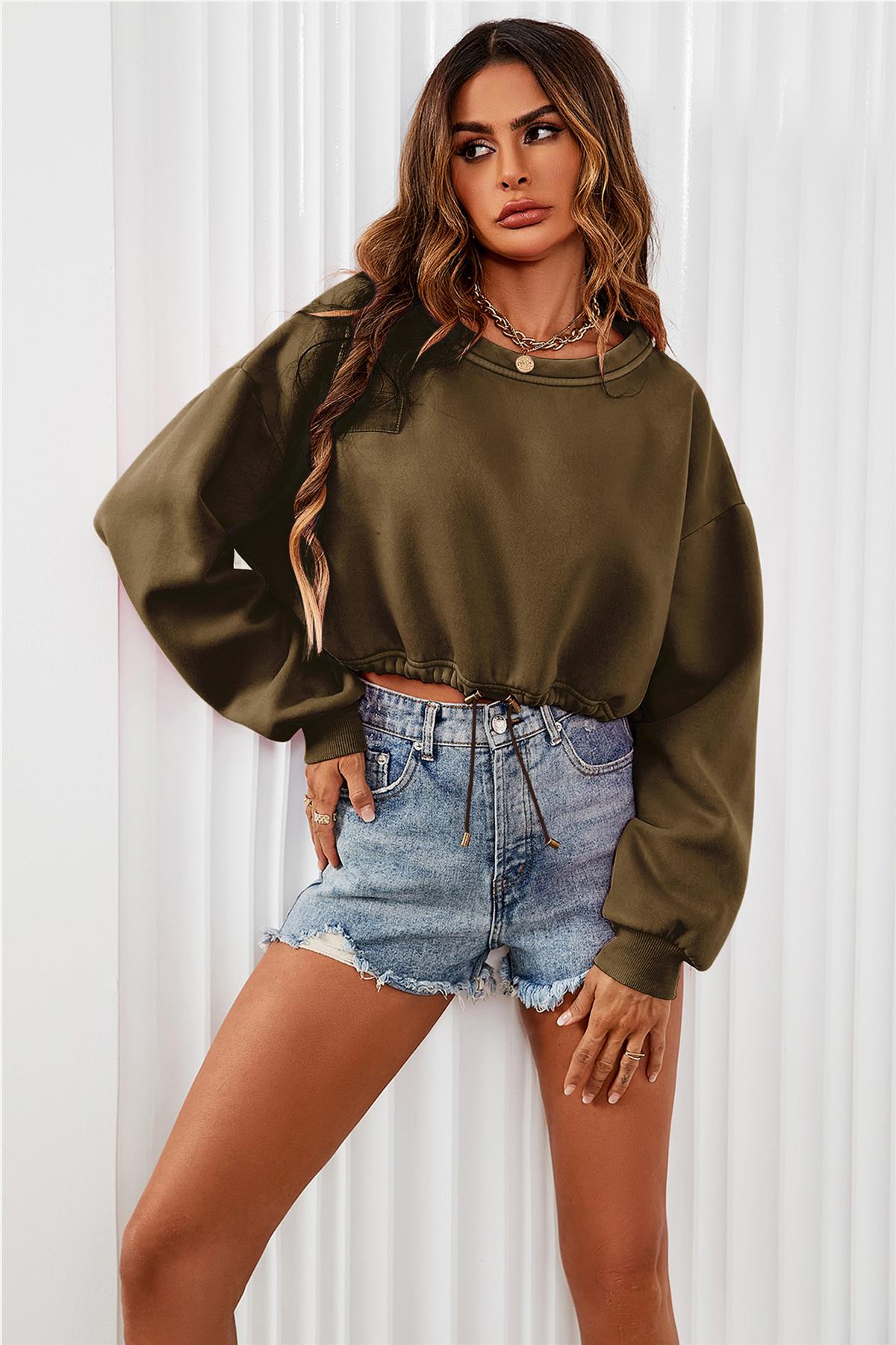 Perfectly Oversized Cropped Sweatshirt In Khaki 
