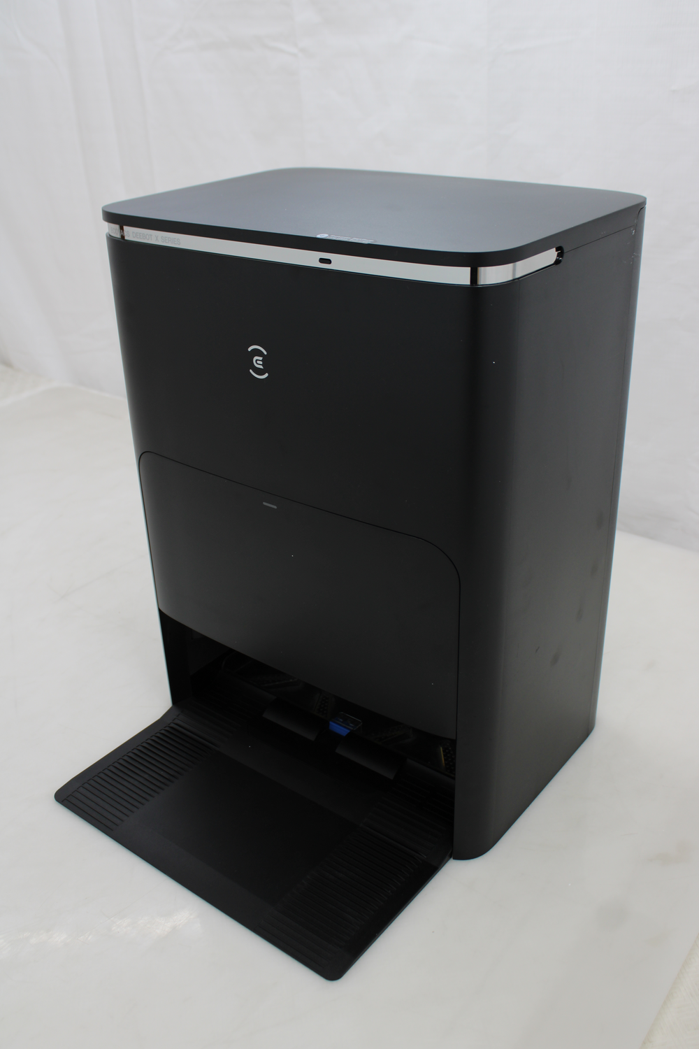 B-lager Ecovacs Deebot X2 Omni sjálfvirk ryksuga (ryksuga fylgir ekki með). Sjá texta.