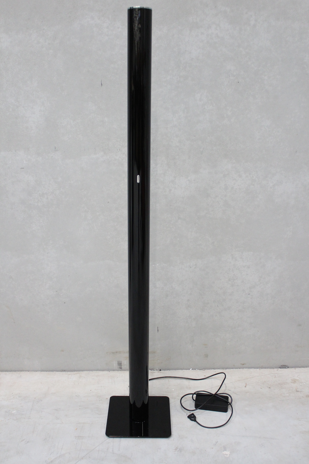 B-flokks Artemide Ilio Integralis gólflampi 950 standlampi skrautlegur gólflampi LED svartur 