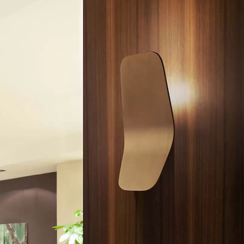 Casablanca Ashiya LED veggljós í B-flokki, brons, glæsileg veggljós, lampi, ljósastæði