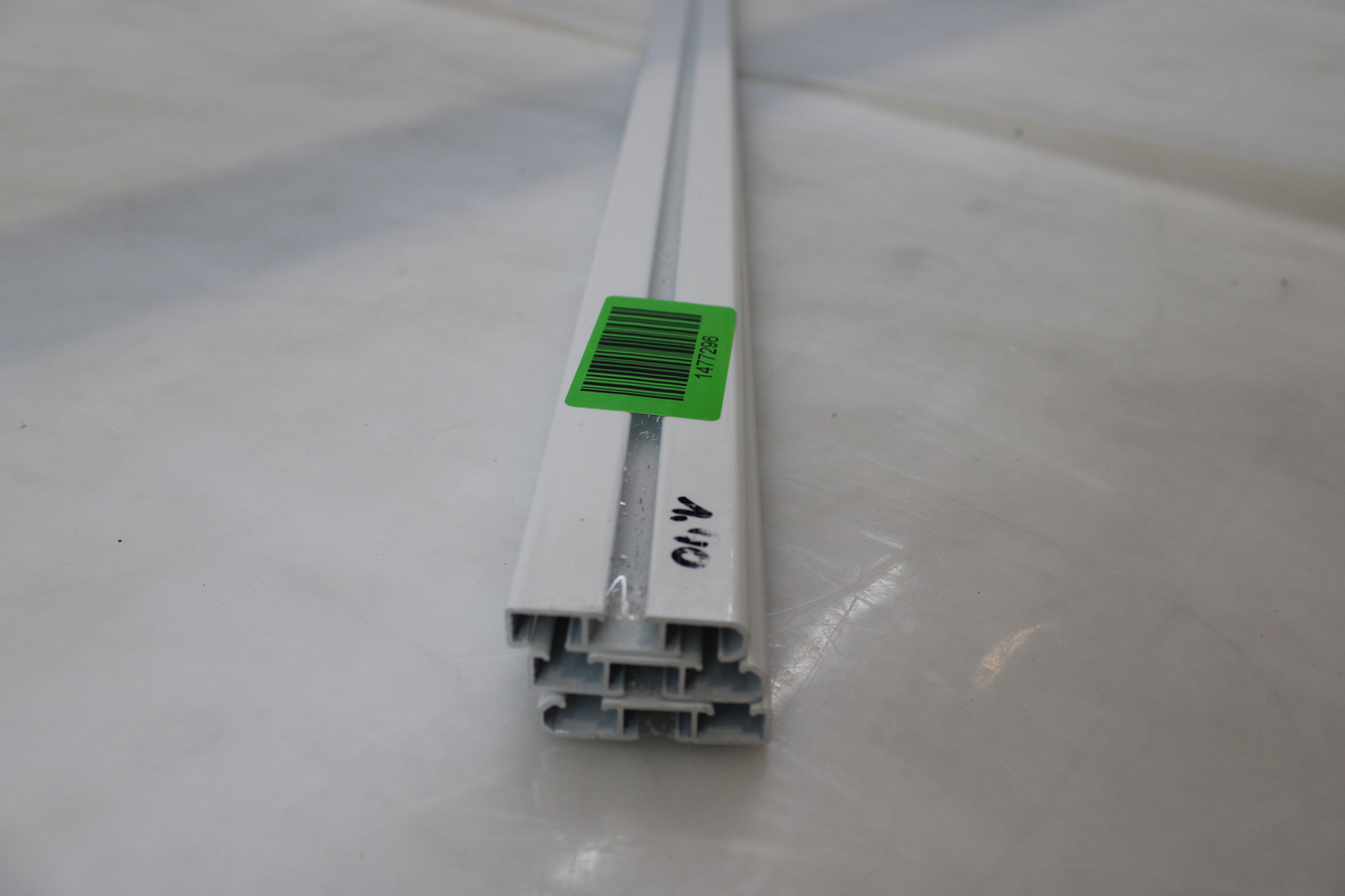 Garesa gardínuteinn, B-flokks, innri hlaupateinn, prófíl 363, 2 hlutar, hvítur, 3 stykki