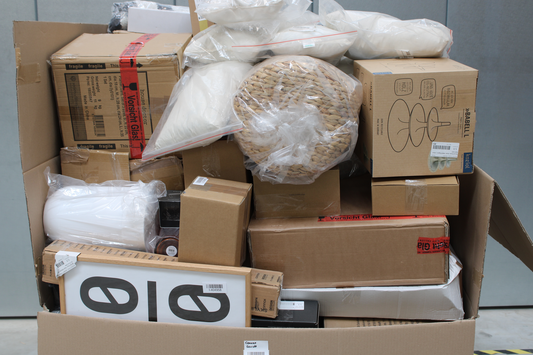 B-lager BLÖNDUÐAR skilavörur OYOY Ferm Living Umbra HAY Zone Danmörk Iittala 88x