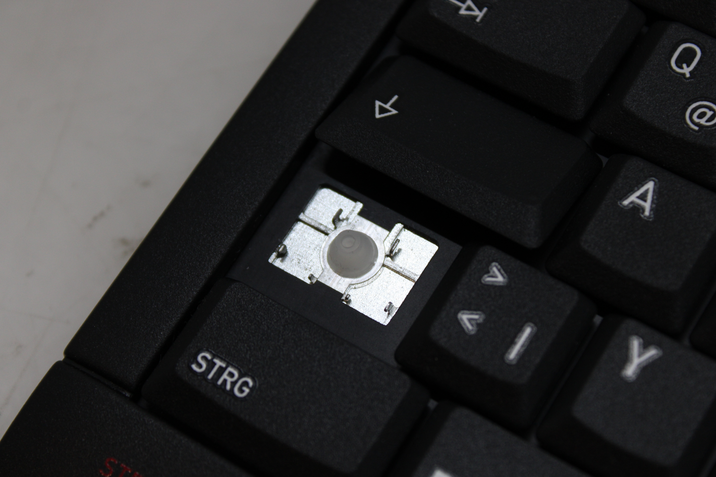 Aukahlutir fyrir Cherry Stream skjáborðstölvur á lager, svartar, inntakstæki. Sjá texta/mynd.