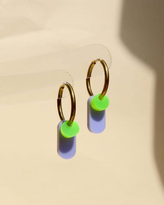 Dopamine Colors Creolen in flieder/neongrün