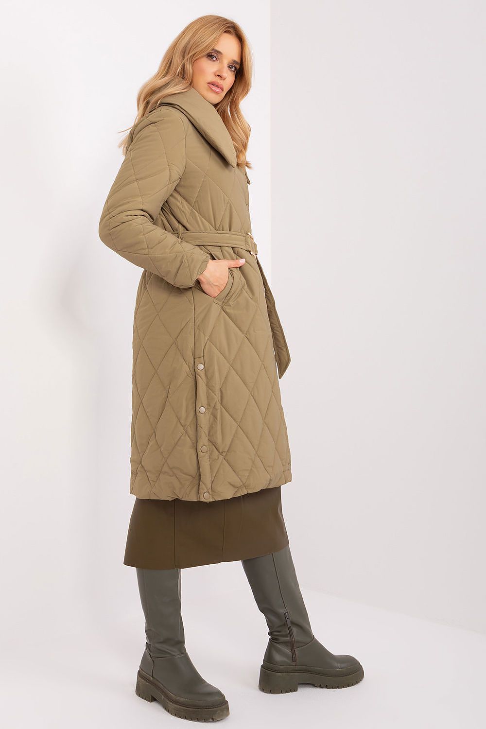  Jacke model 190255 Trendy. ING 