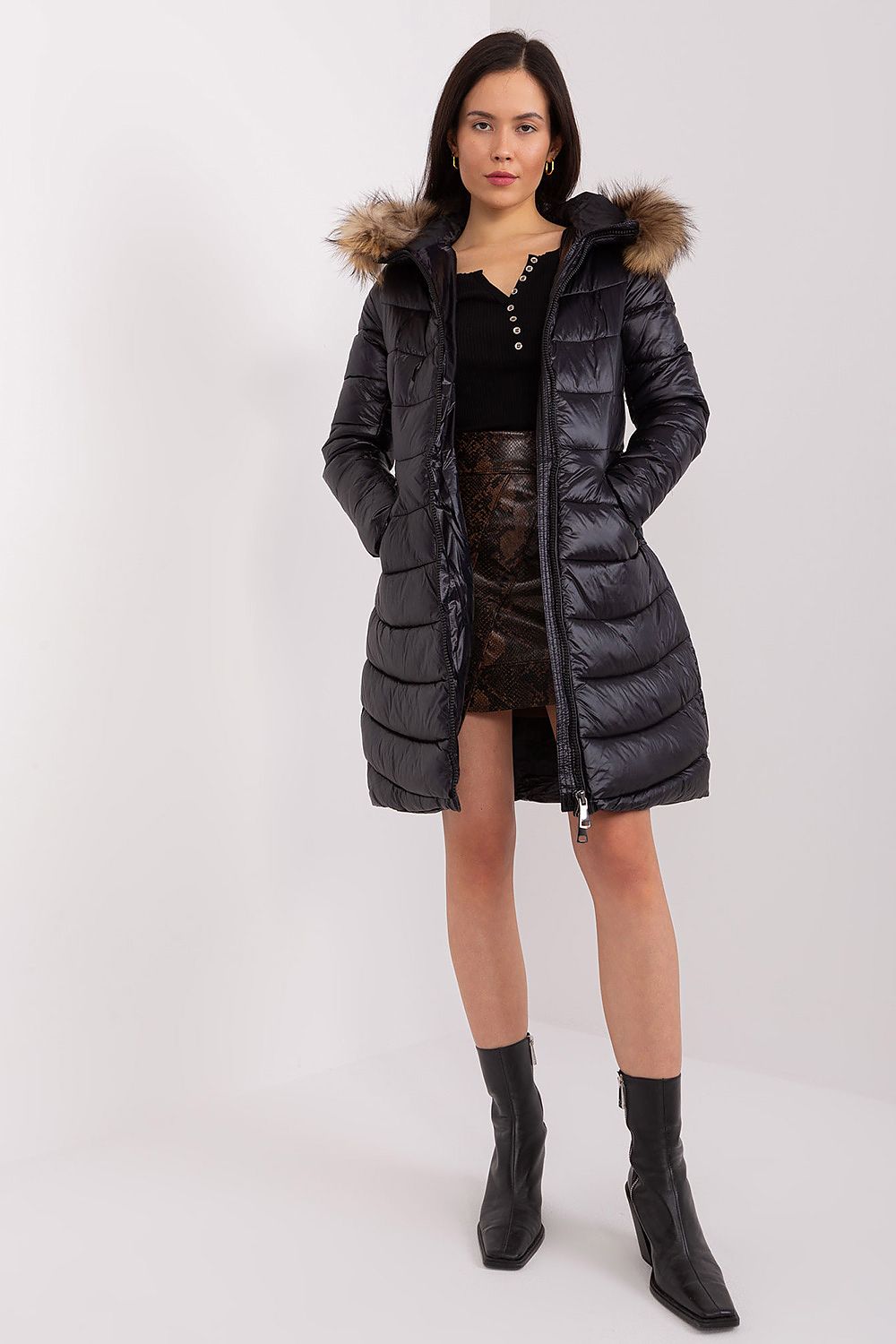  Jacke model 190266 Trendy. ING 