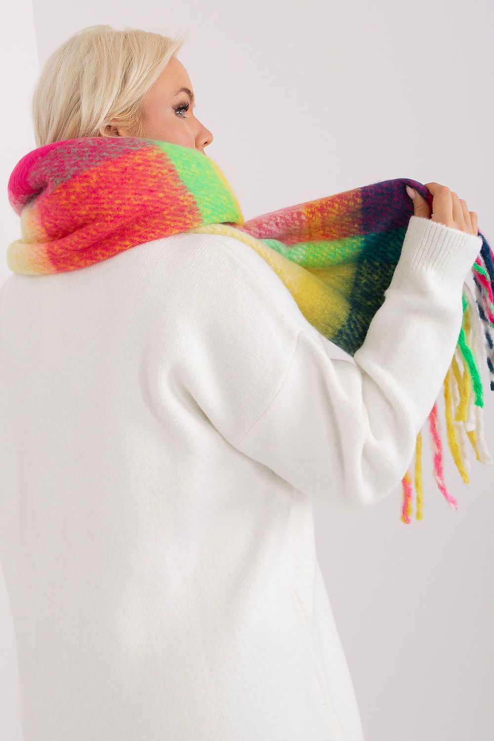  Schal model 190540 AT 