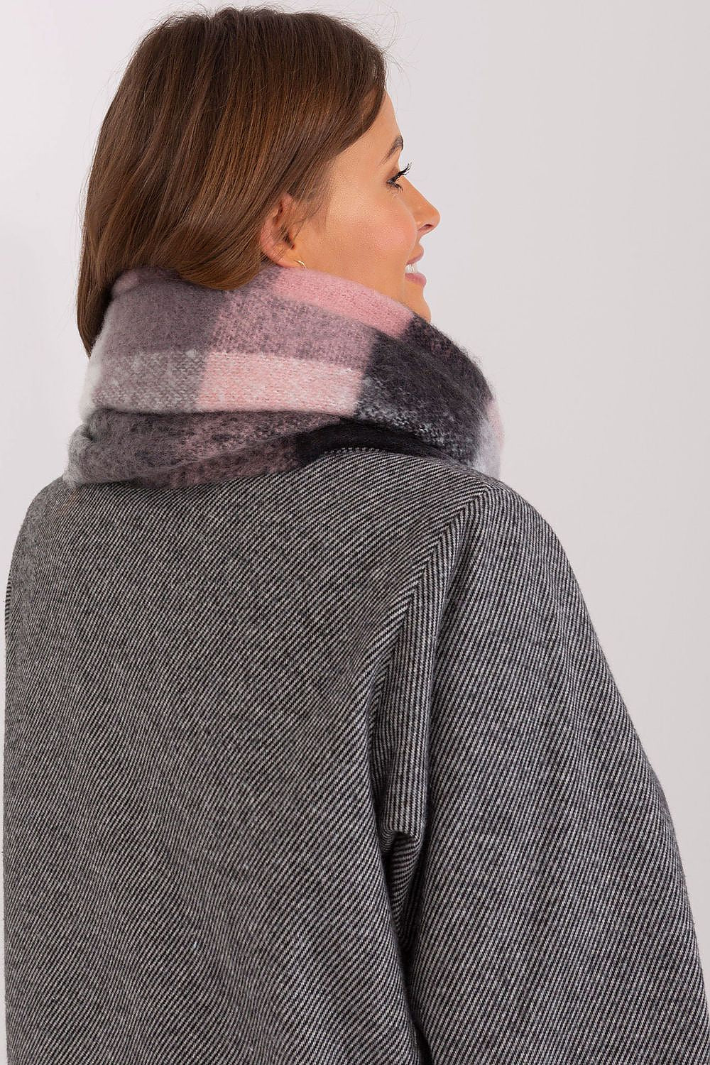  Schal model 191711 AT 