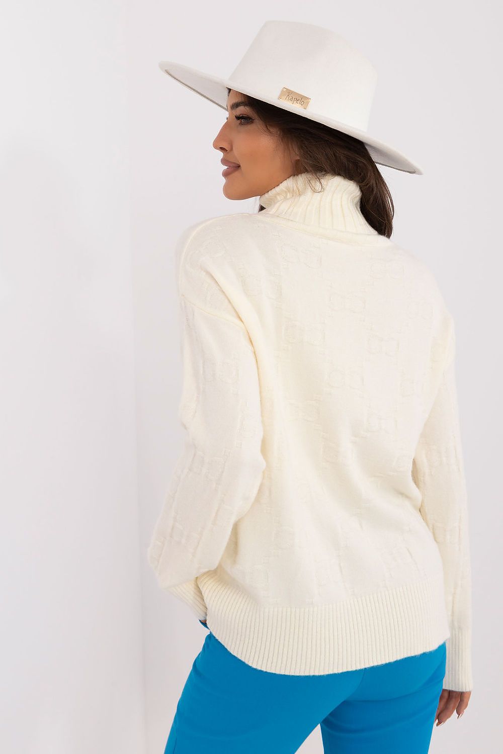  Rollkragenpullover model 199431 AT 