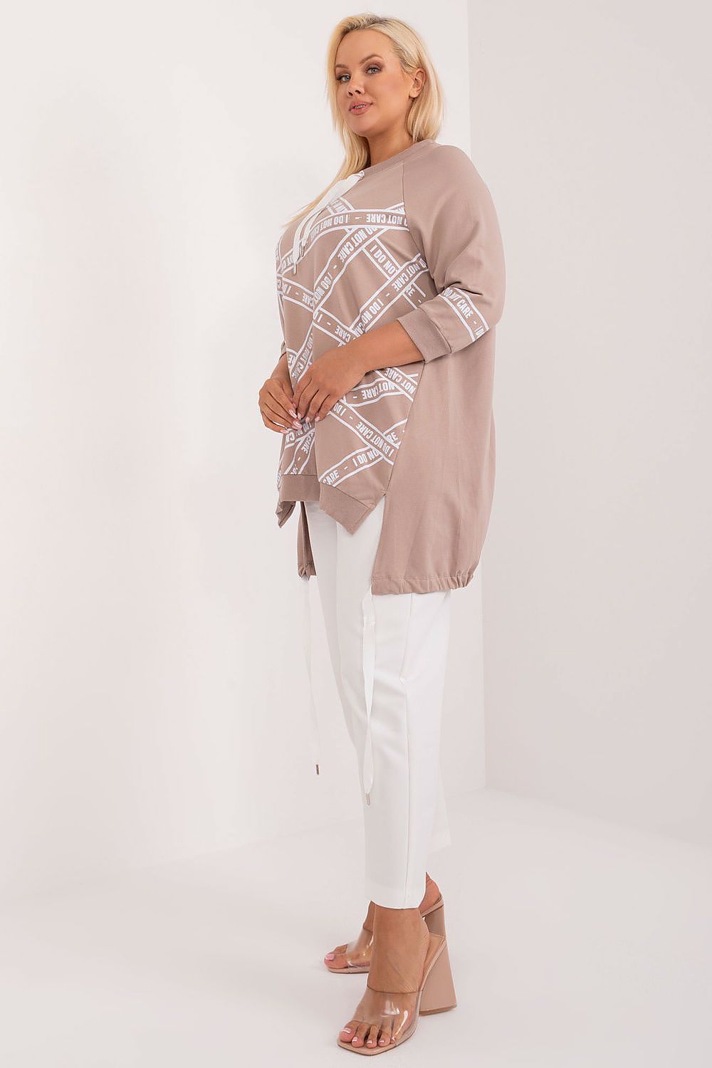  Plus-Size Bluse model 201843 Relevance 