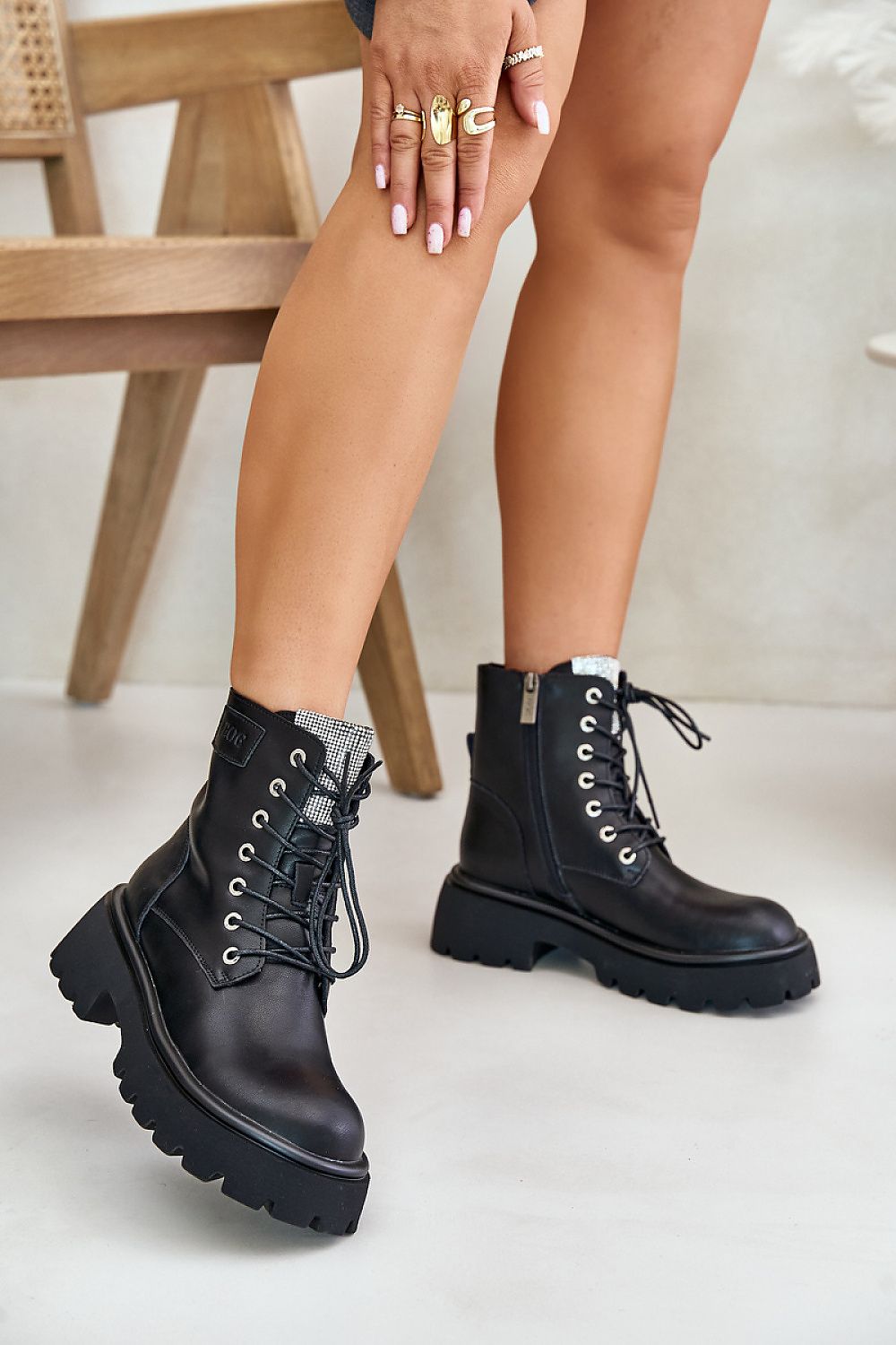  Boot model 201908 Step in style 
