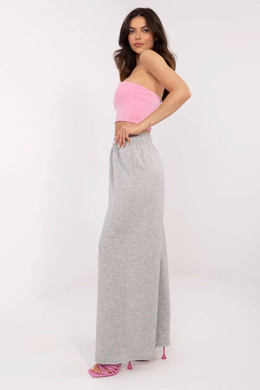  Sportanzug Hosen model 210945 Italy Moda 