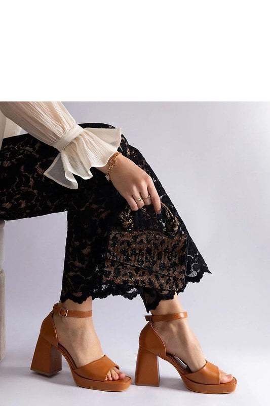  Sandalen mit Absatz model 212073 PRIMO 