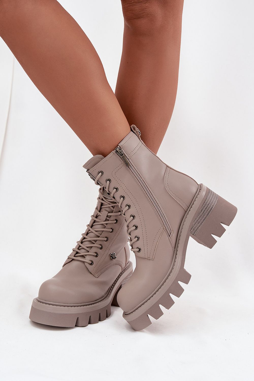  Boot model 220492 Step in style 