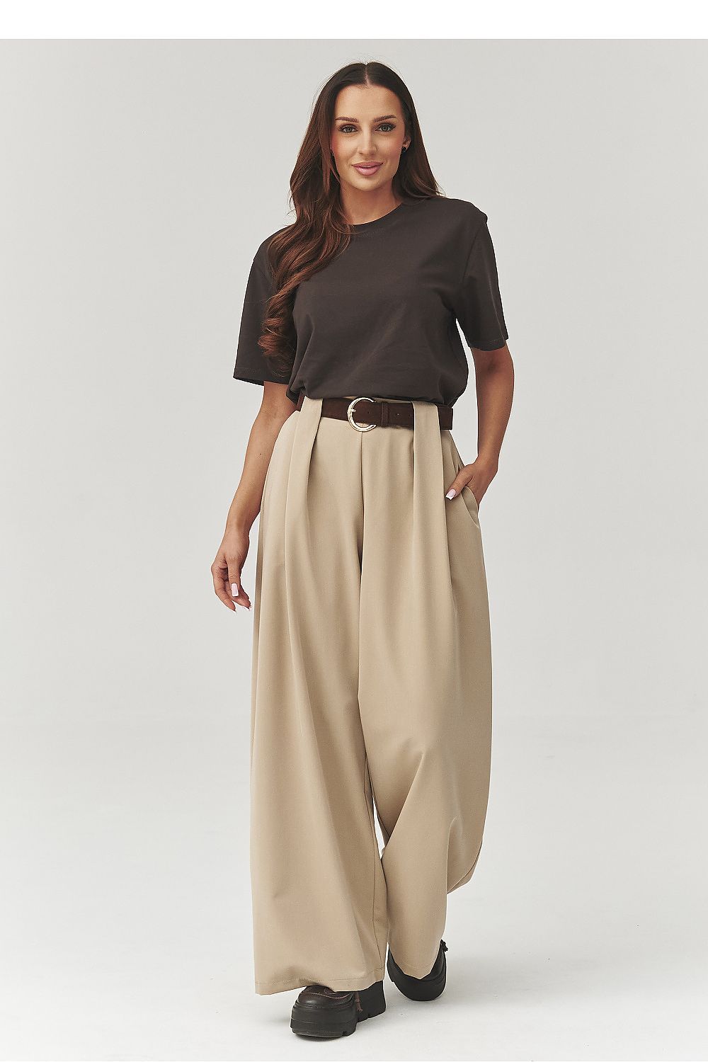  Damen Hose model 223365 Makadamia 