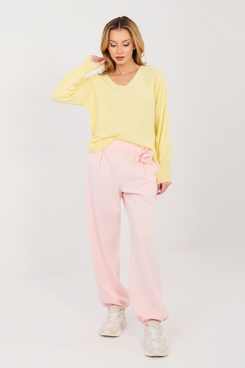  Sportanzug Hosen model 224397 Italy Moda 