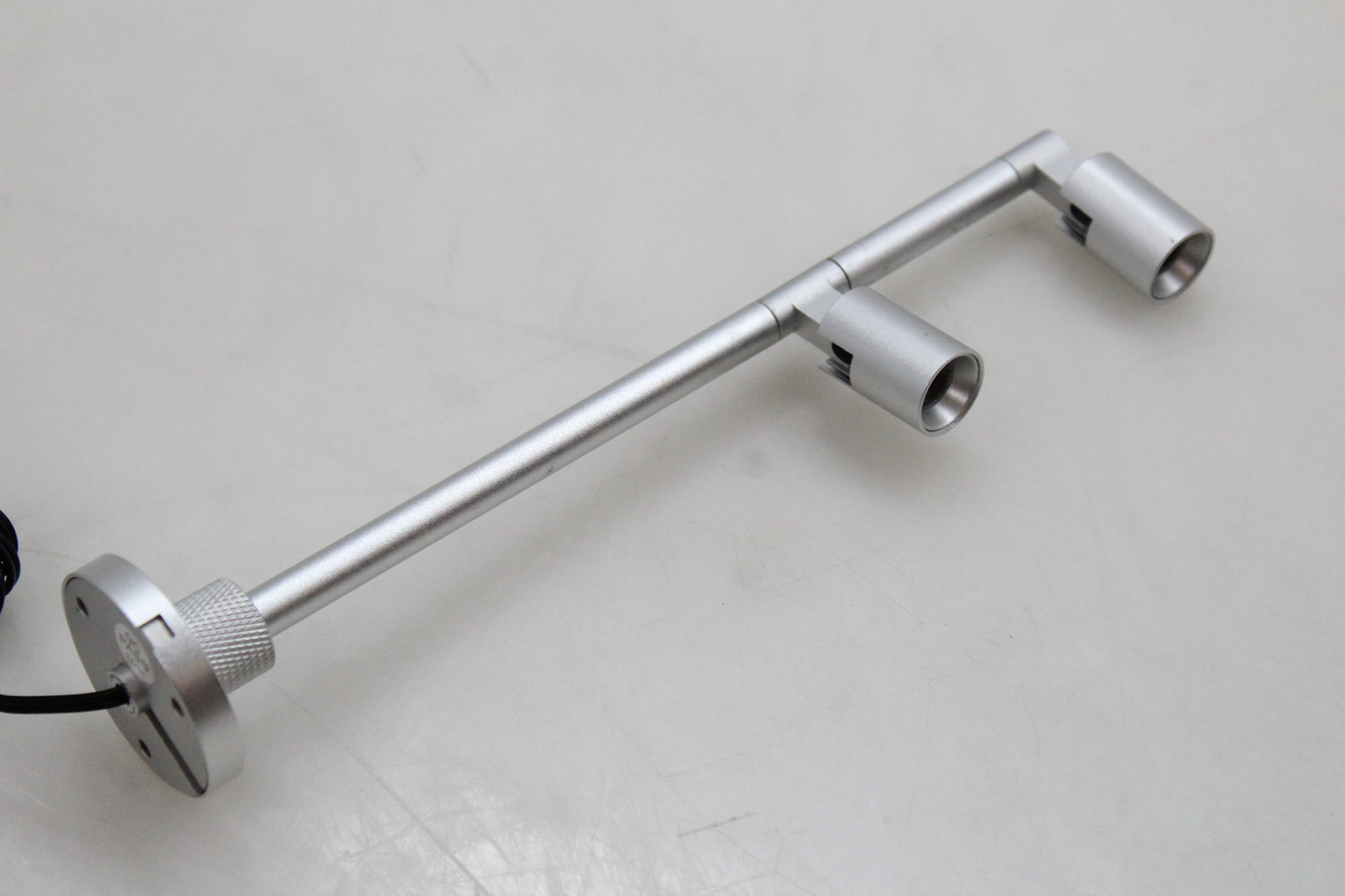 B-flokks skreytingarljós með LED-skjá, Herculis-lampi tvöfaldur, 3000 K silfurlitaður