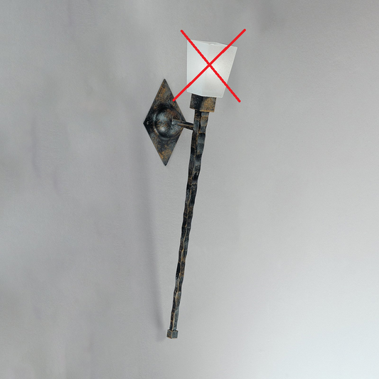 Veggljós frá Kögl í B-flokki, ryðgylltur Scavoglas vegglampi í laginu eins og bikar. Sjá texta/mynd.