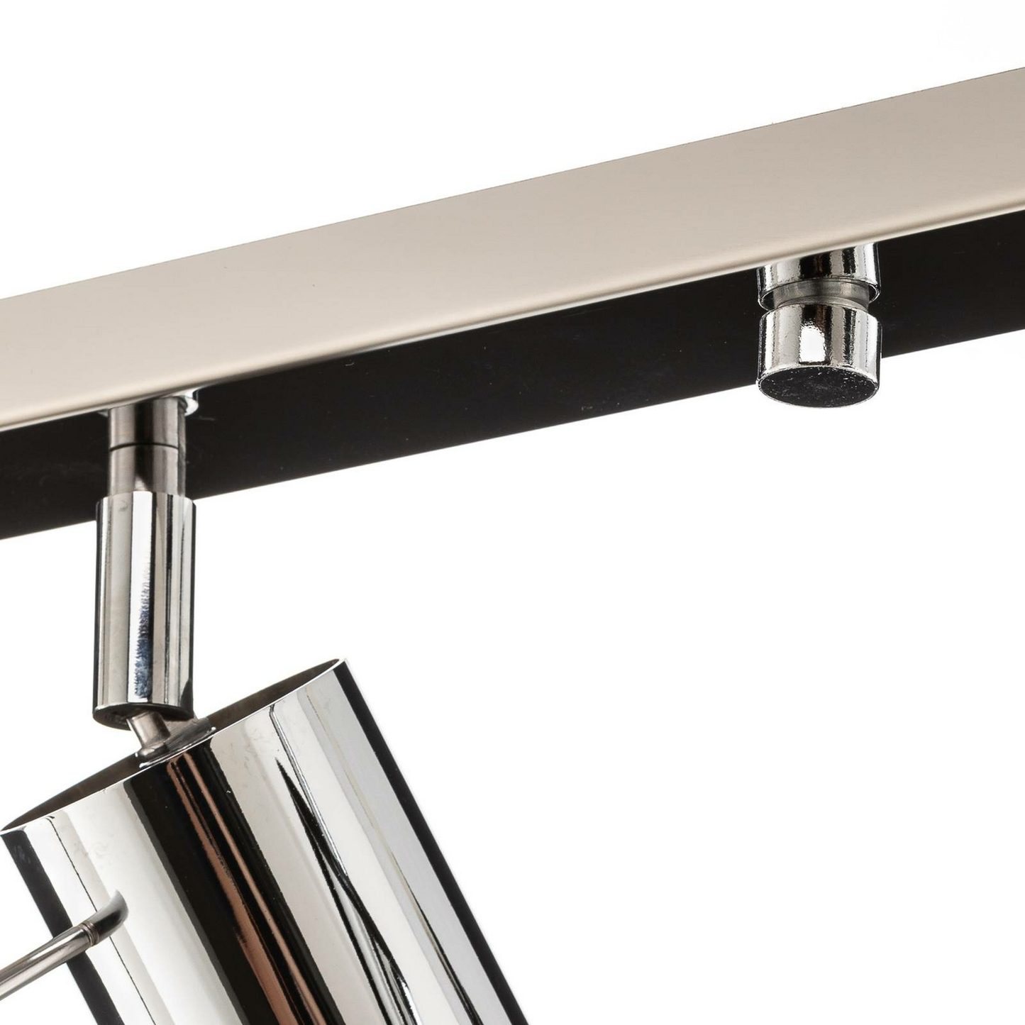 B-grade Euluna ceiling spotlight, round ceiling lamp, chrome, four-light, GU10 LED, linear 