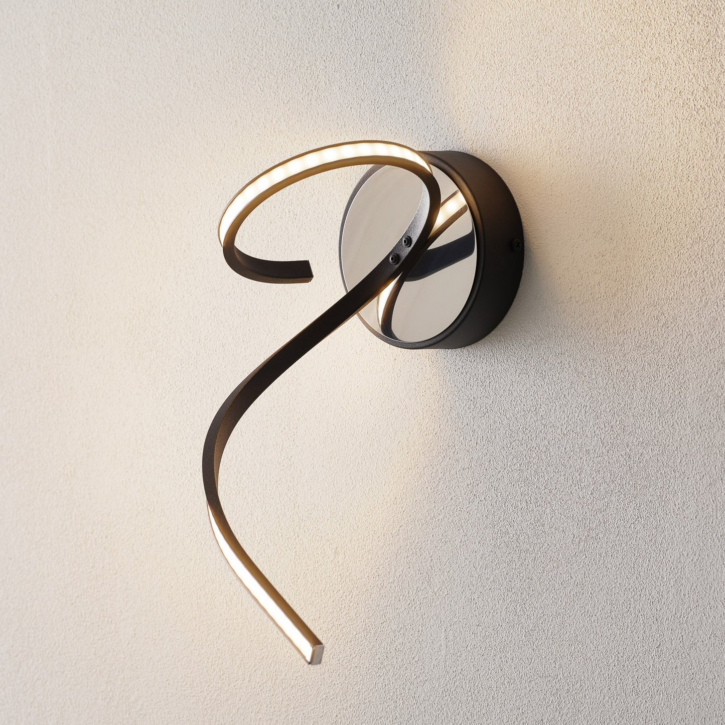 B-lager Domiluce LED veggljós Lungo LED veggljós svart fjarstýring