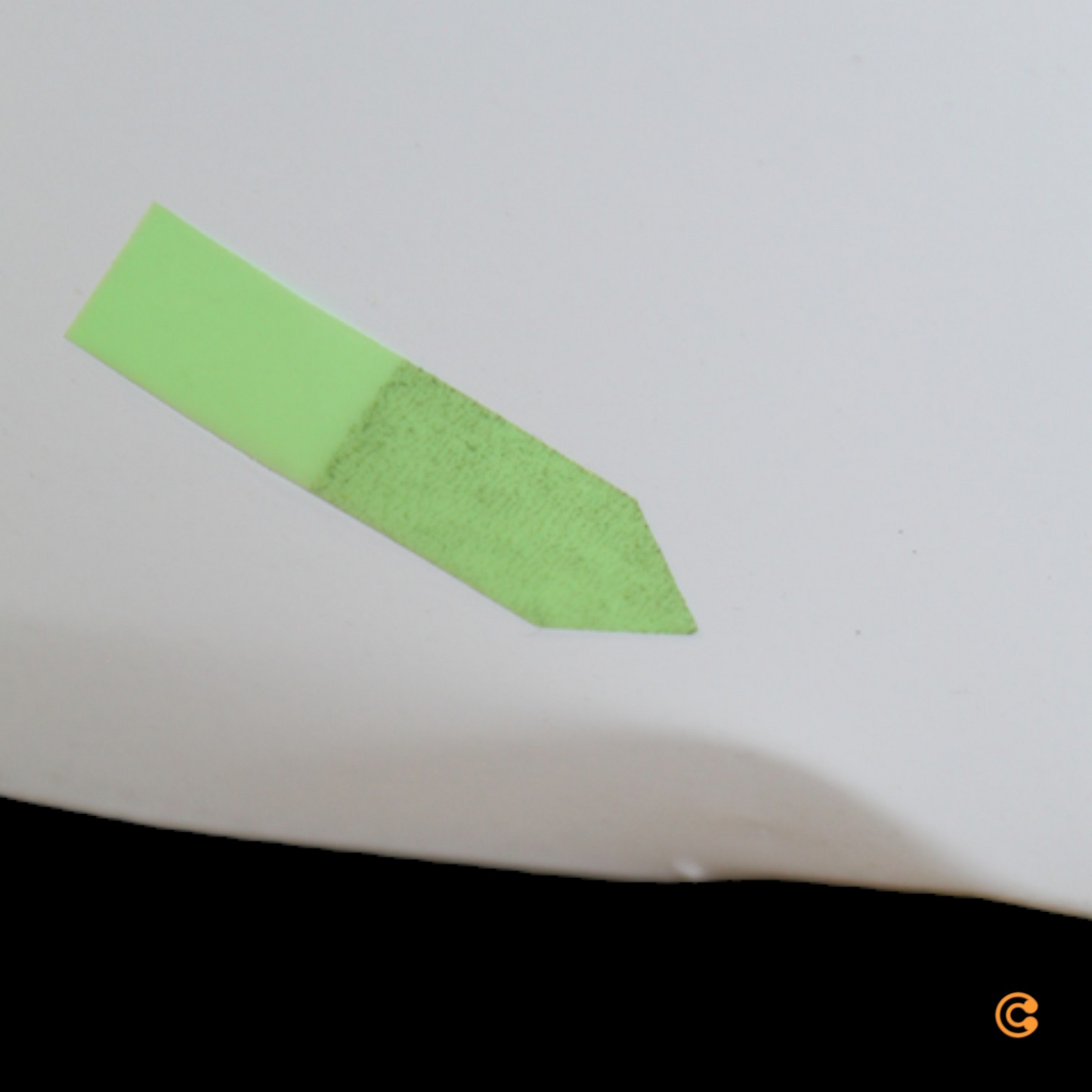 Jan Kurtz Double Berry skóskápur með fjórum skóm, skóhillur og skápur í B-flokki. Sjá texta/myndir.