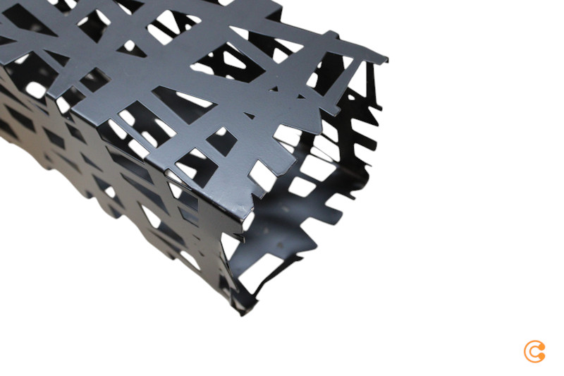 B-flokks Euluna Foresta gólflampi, 153 cm, E14, svartur, gallaður