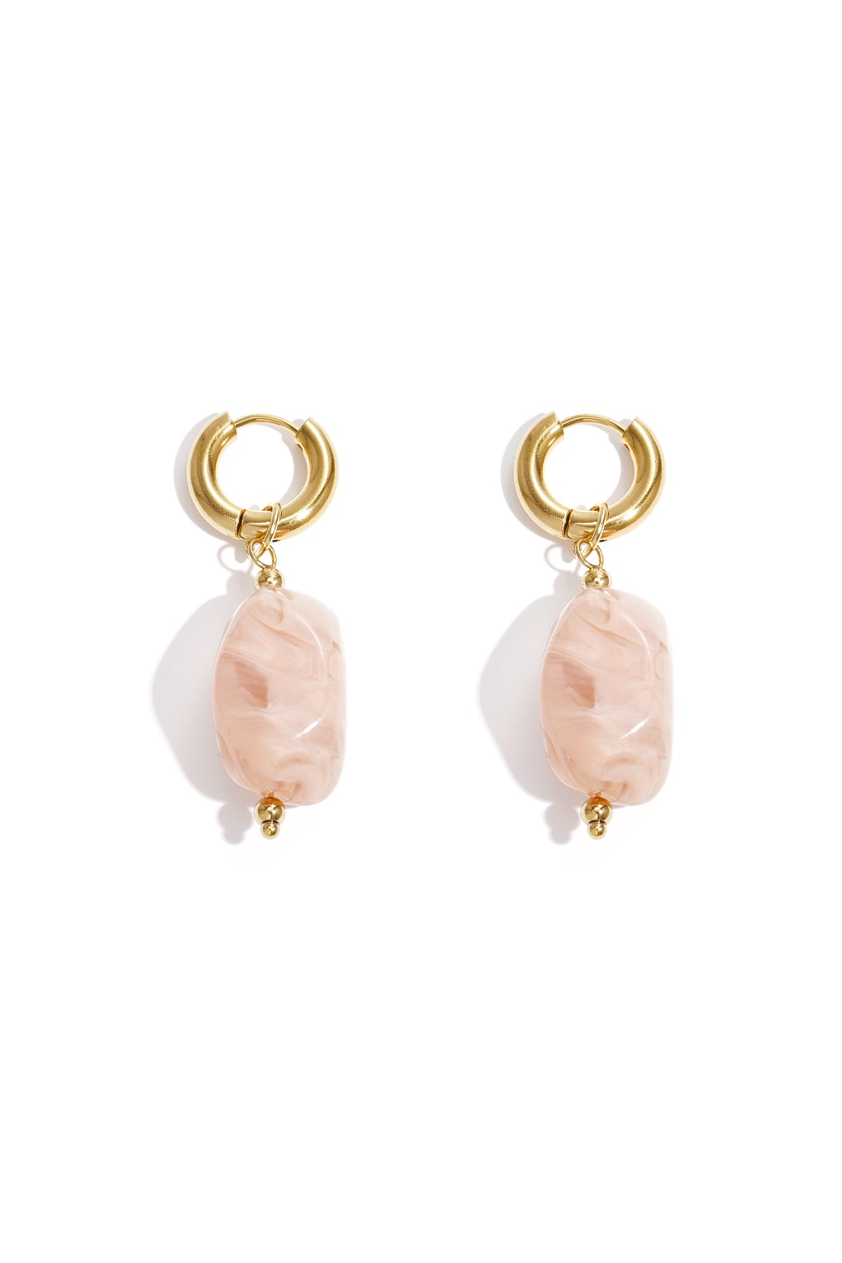 Ohrringe mit organischen Perlen