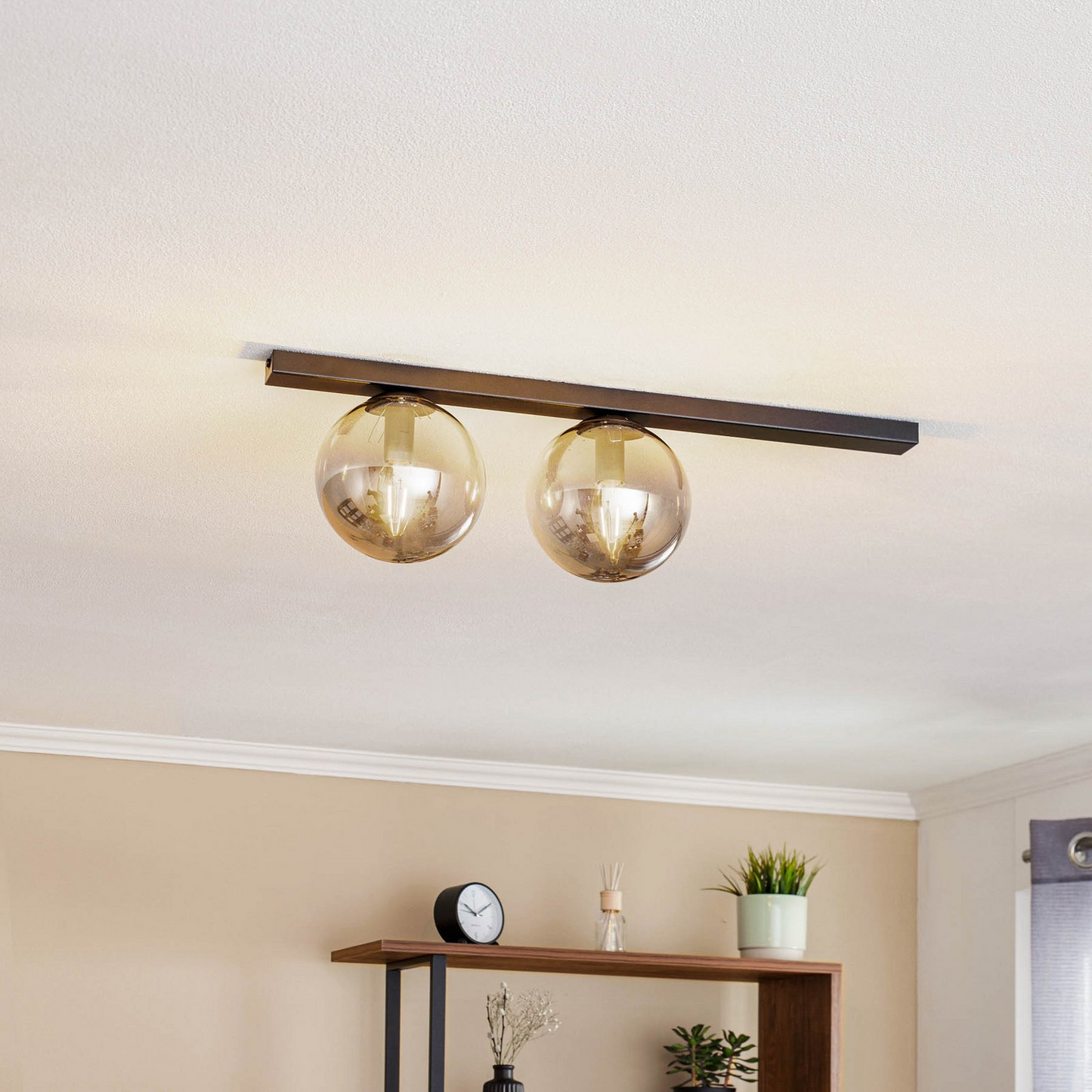 Emibig loftlampi í B-flokki, ljósastæði, svart grafít, tvö ljós. Sjá texta/mynd.