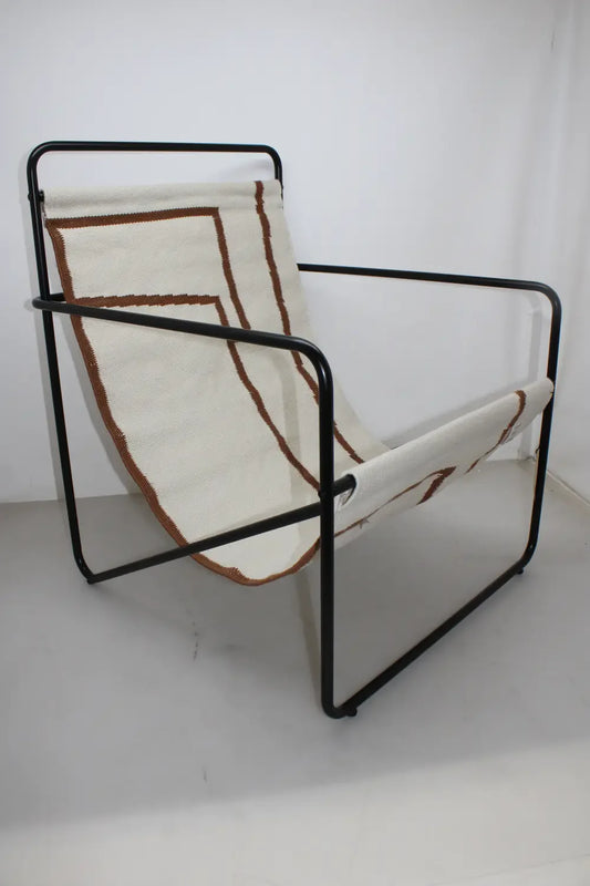 B-flokks Ferm Living Desert Chair svartur hægindastóll, setustóll með hægindastól