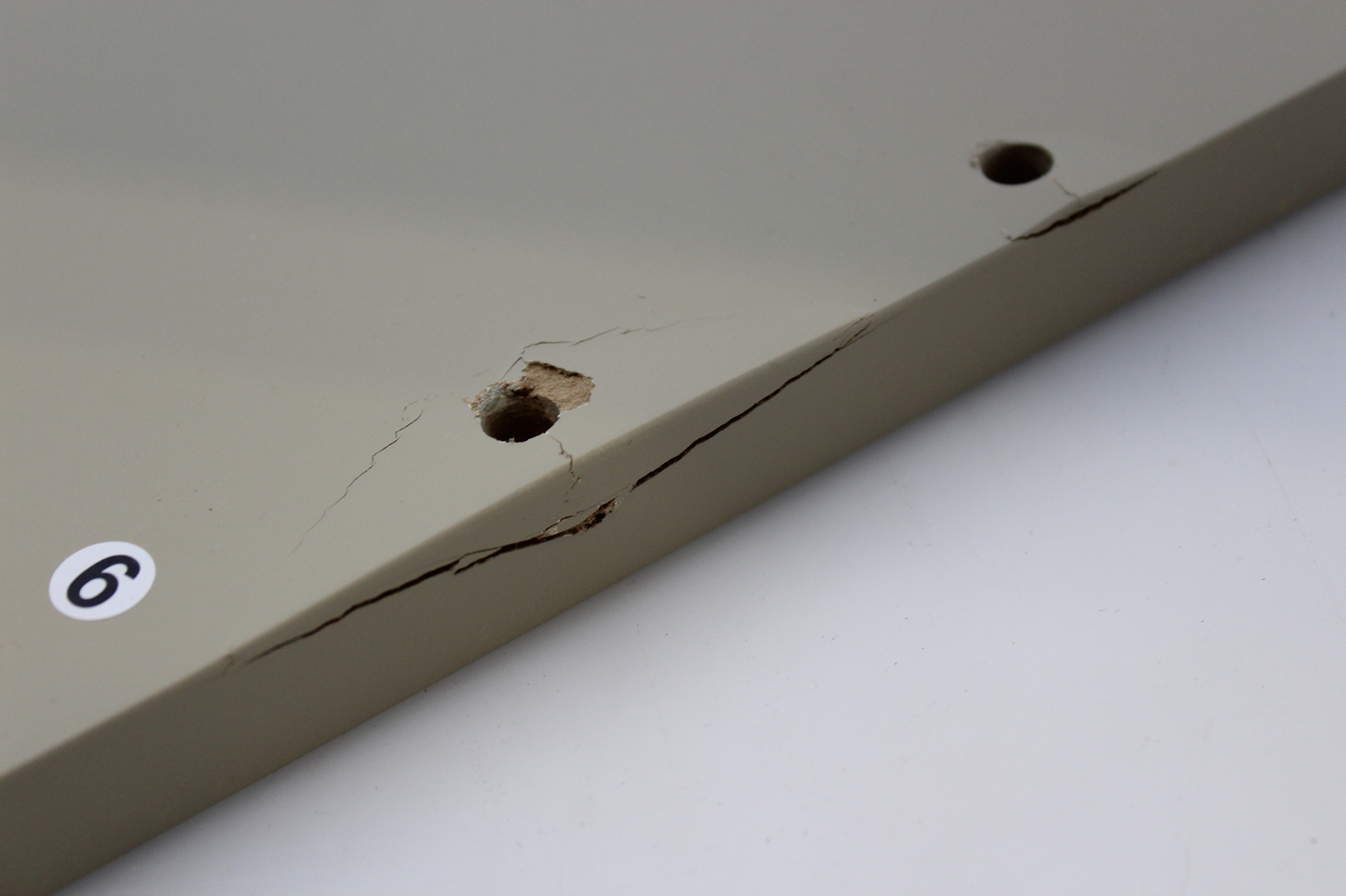 Bókahilla frá Ferm Living, B-flokks, geymsluhilla, MDF, kashmír, 95 cm. Sjá texta/myndir.